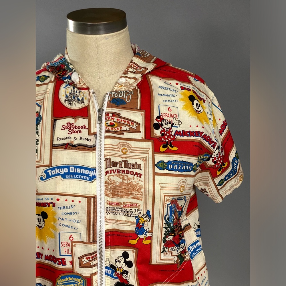 Rare Vintage Deadstock Tokyo Disneyland Novelty Print Full Zip Hoodie